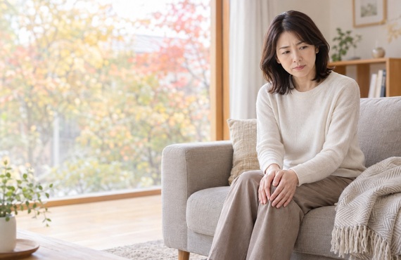季節の変わり目に膝が痛み出すのはなぜ？寒暖差と自律神経の関係