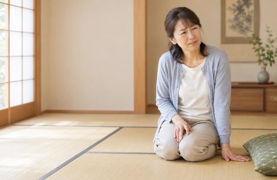 正座がつらくなってきたら要注意。畳とフローリング、生活様式の違いが膝に与える影響